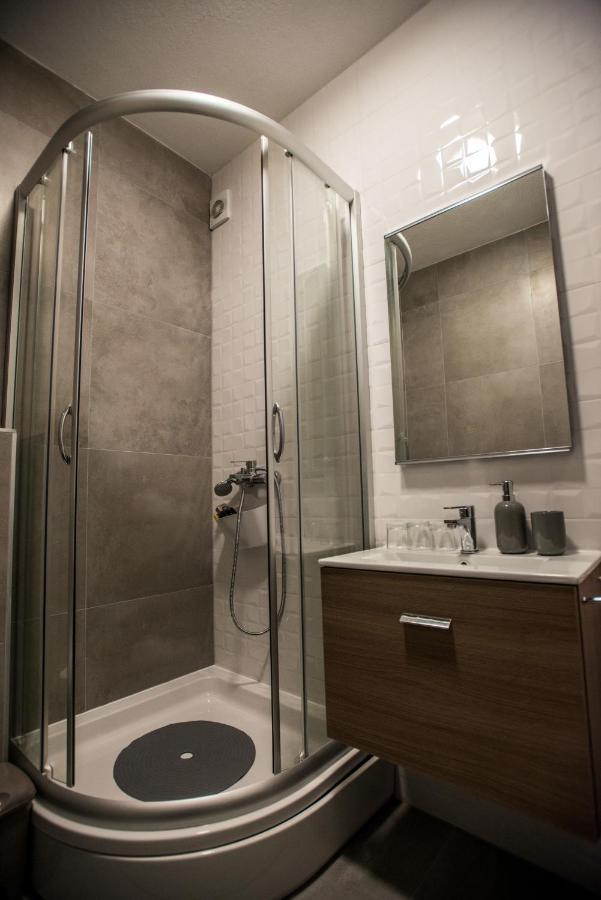 Studio Apartman Dakovo In Bagian luar foto