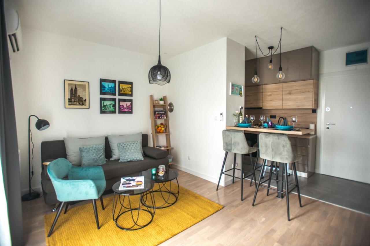 Studio Apartman Dakovo In Bagian luar foto